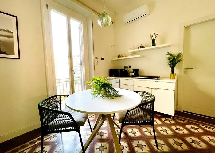 Apartament Charming Loreto 8 Mediolan